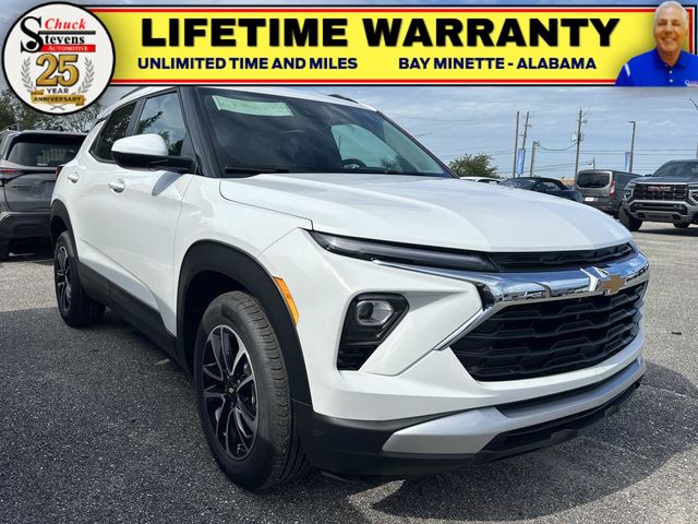 Summit White 2026 Chevrolet Trailblazer SUV / Crossover Front-Wheel Drive Continuously Variable Transmission