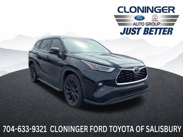 2023 Toyota Highlander XLE FWD