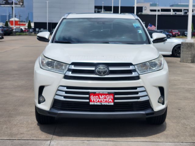 2019 Toyota Highlander XLE White at Legacy Ford