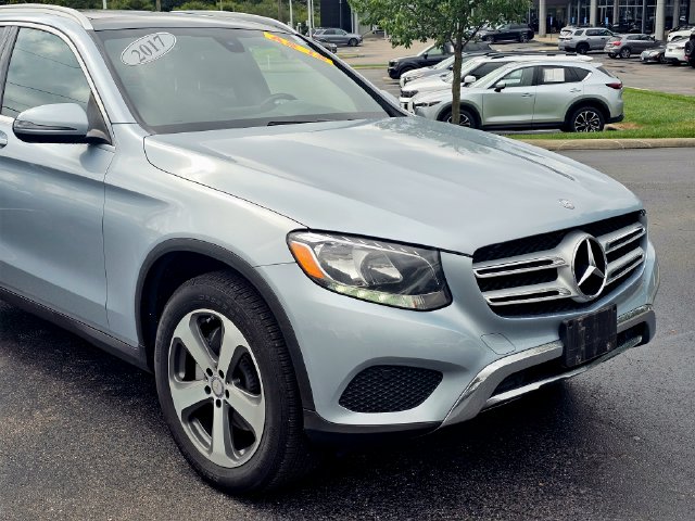 Used 2017  Mercedes-Benz GLC 300 image 2