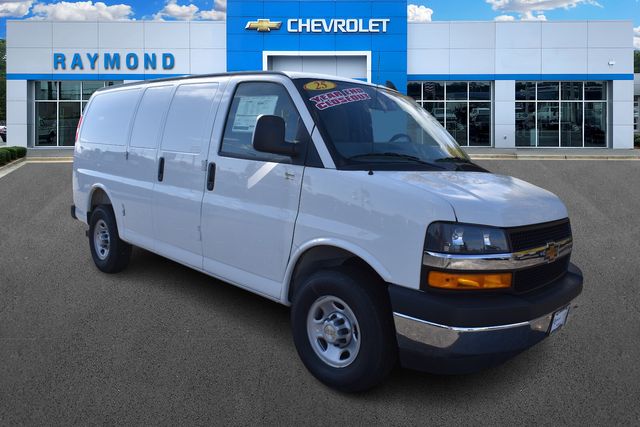 2025 Chevrolet Express Cargo 2500 RWD