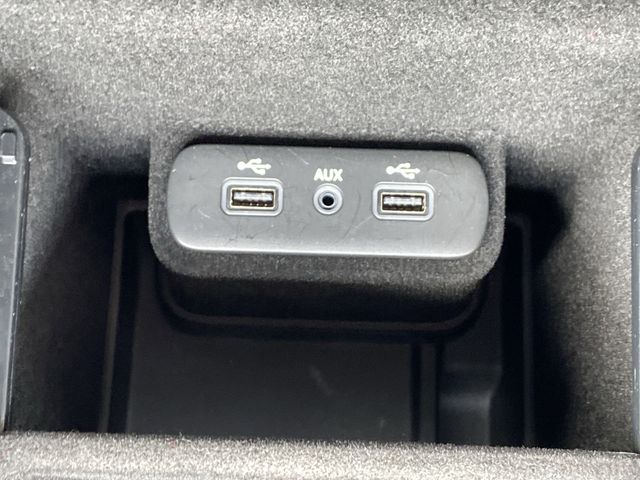 2017 Chrysler 300 S photo