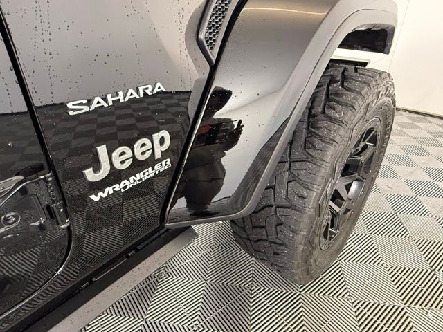 2020 Jeep Wrangler Unlimited Sahara 37