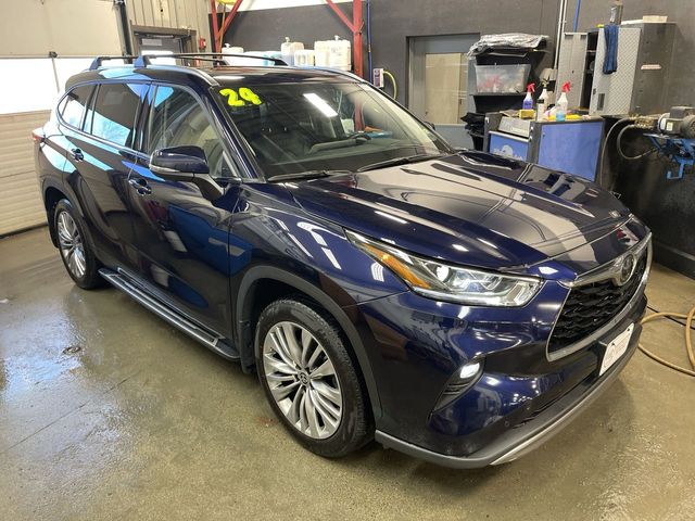 2024 Toyota Highlander Platinum AWD