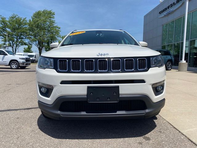 2020 Jeep Compass Latitude - White Clearcoat exterior view 3