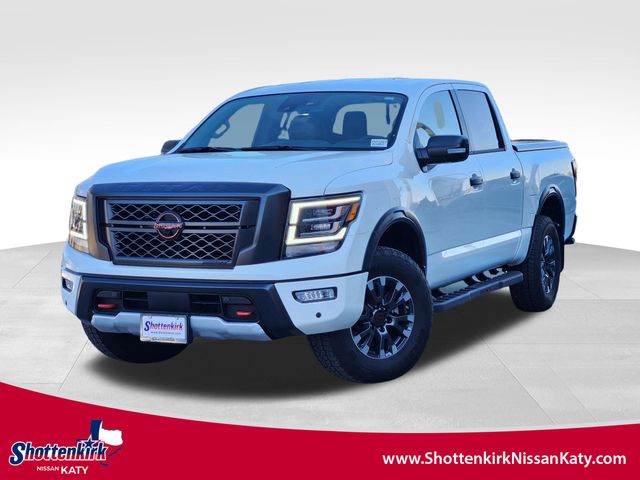 2024 Nissan Titan PRO-4X Crew Cab 4WD