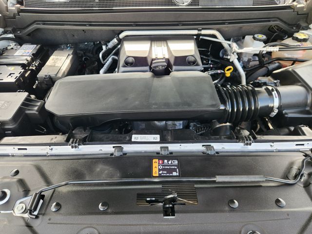 2025 Chevrolet Colorado Trail Boss White at AutoSavvy Houston Northwest