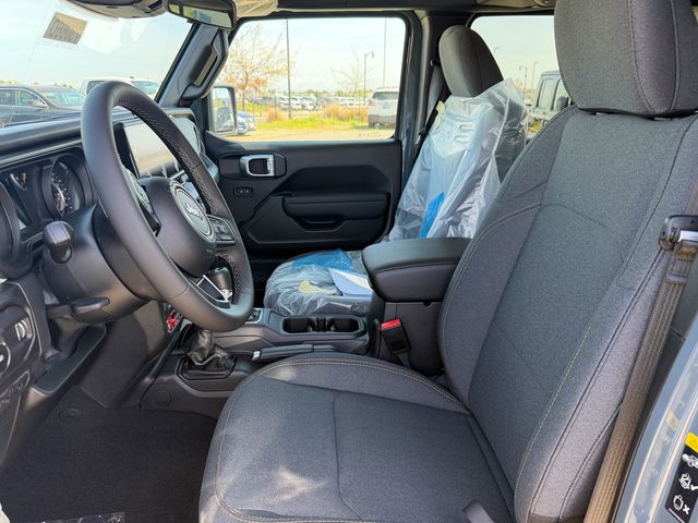 new 2026 Jeep Wrangler car, priced at $45,985