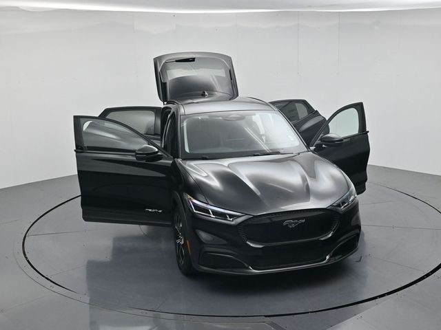 New 2026 Black Ford Select image 43