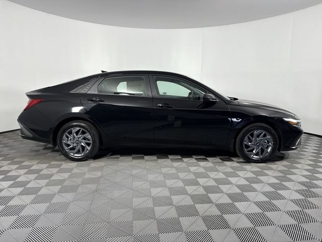 New 2025 Hyundai Elantra Hybrid For Sale in Indianapolis, IN