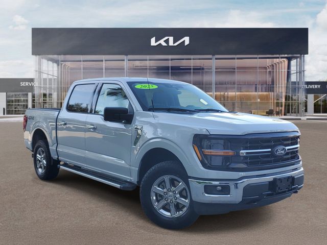  2025 Ford F-150 XLT SuperCrew 4WD   