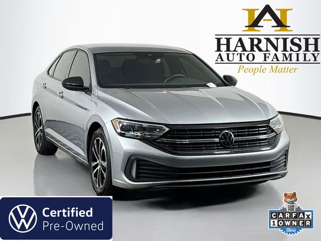 Silver Metallic 2023 Volkswagen Jetta Sedan Front-Wheel Drive 8-Speed Automatic