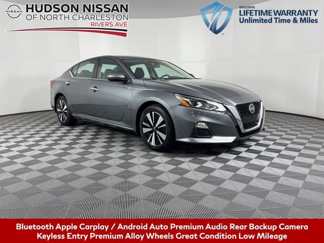 2021 Nissan Altima 2.5 SV 1