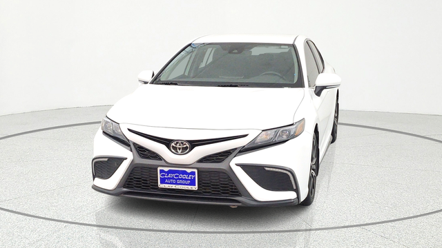 View vehicle photo 2