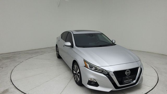 2019 Nissan Altima 2.5 SV Silver at Emmons Autoplex