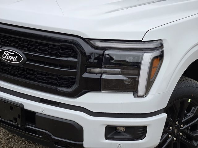 2025 Oxford White Ford F-150 Lariat 4X4 Truck