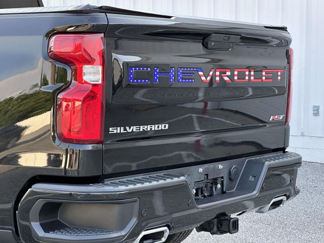 Used 2021 Black Chevrolet RST image 10