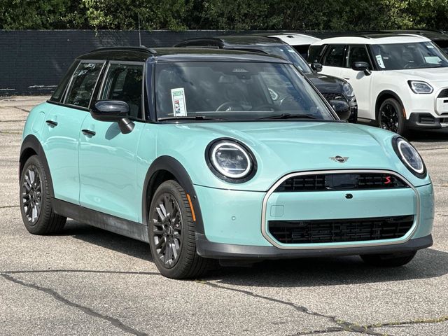 Ocean Wave Green Metallic 2026 MINI Cooper Hatchback Front-Wheel Drive 7-Speed Automatic