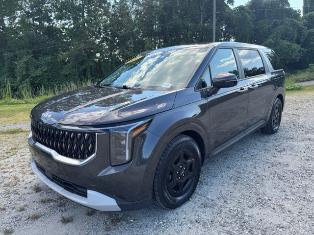 Used 2025  Kia LXS image 3