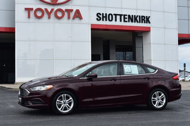 2018 Ford Fusion SE FWD's photo