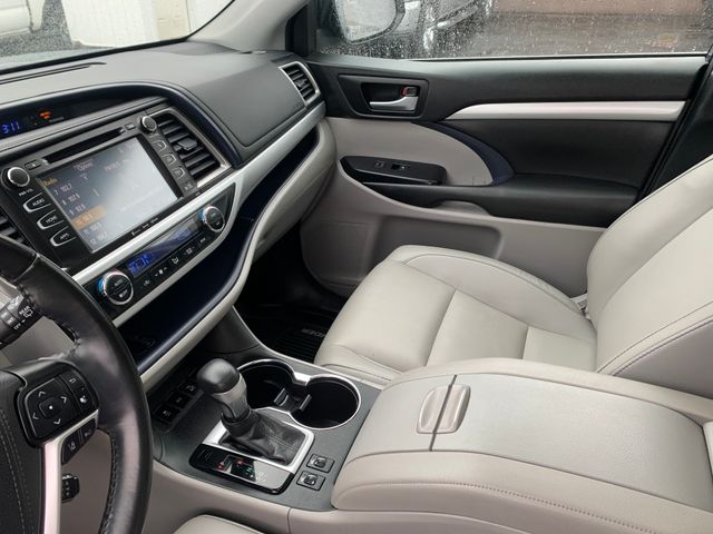 Used 2019 Toyota Highlander SUV