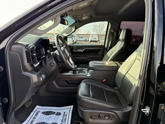 used 2022 GMC Sierra 1500 car, priced at $44,388