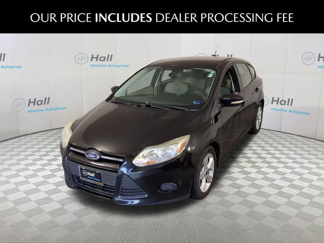 Tuxedo Black Metallic 2014 Ford Focus Hatchback Front-Wheel Drive 6-Speed Automatic