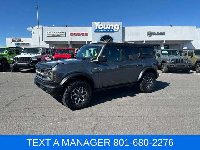 Gray Metallic 2022 Ford Bronco SUV / Crossover Four-Wheel Drive 7-Speed Manual