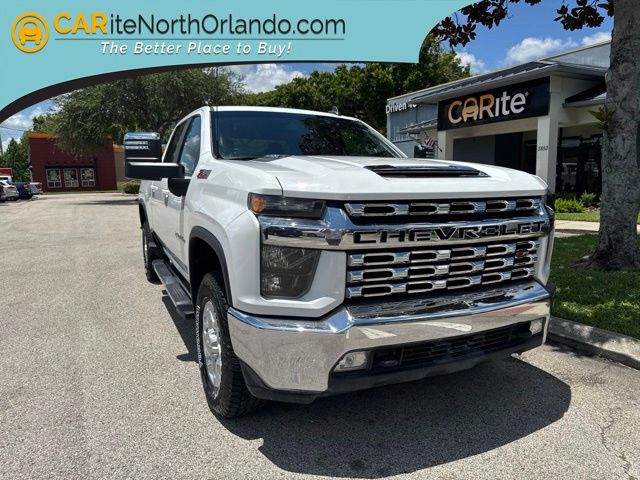 Summit White 2022 Chevrolet Silverado 2500HD Pickup Truck Four-Wheel Drive Automatic