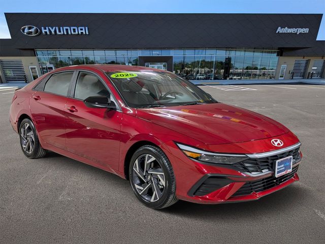 2025 Hyundai Elantra SEL Sport FWD