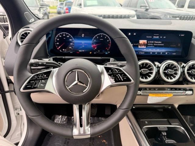 New 2026 White Mercedes-Benz GLA 250 image 21