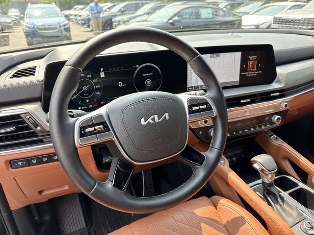 Certified Used 2025 Black Kia SX-Prestige X-Line image 2