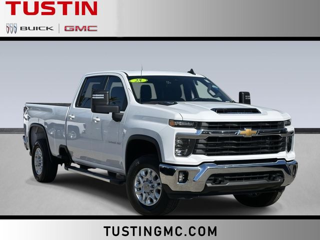 2025 Chevrolet Silverado 3500HD LT Crew Cab 4WD