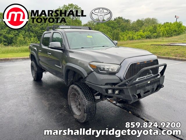 Magnetic Gray Metallic 2016 Toyota Tacoma Pickup Truck Four-Wheel Drive 6-Speed Automatic