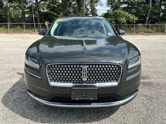 Certified Used 2022 Green Lincoln Standard image 2