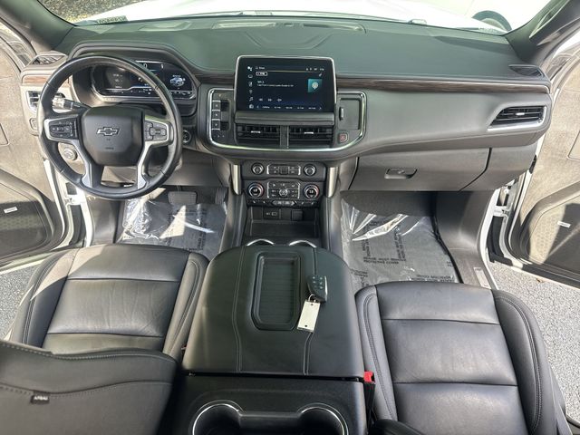 Used 2023 White Chevrolet Z71 image 9