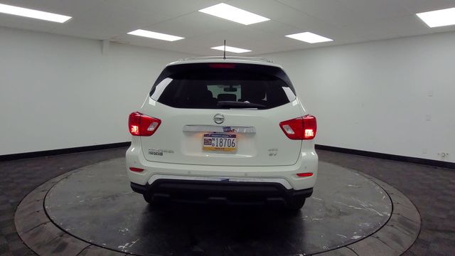 2018 – Nissan – Pathfinder