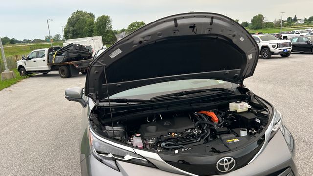 New 2026 Toyota Sienna Van