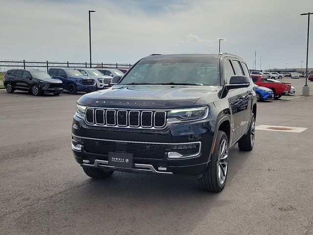 Diamond Black Crystal Pearlcoat 2024 Jeep Wagoneer Series III 4WD SUV / Crossover Four-Wheel Drive 8-Speed Automatic