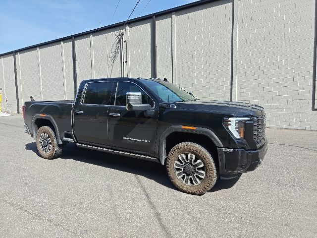Onyx Black 2026 GMC Sierra 2500HD Denali Ultimate Crew Cab 4WD Pickup Truck Four-Wheel Drive Automatic