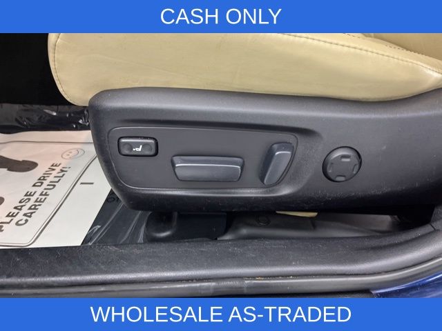 2013 Nautical Blue Metallic Toyota Avalon Hybrid XLE Premium FWD Sedan