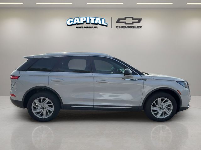 Used 2022 White Lincoln Standard image 6