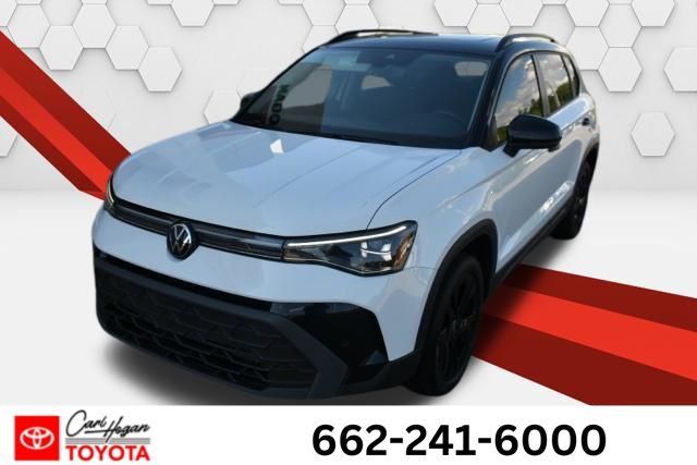 2025 Volkswagen Taos SE Black FWD