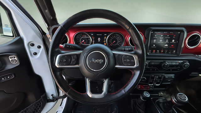 Used 2021 White Jeep Rubicon image 13