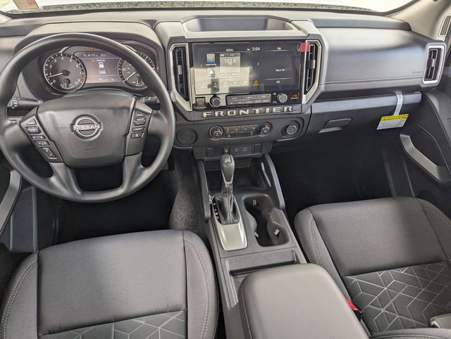 2025 Nissan Frontier SV photo