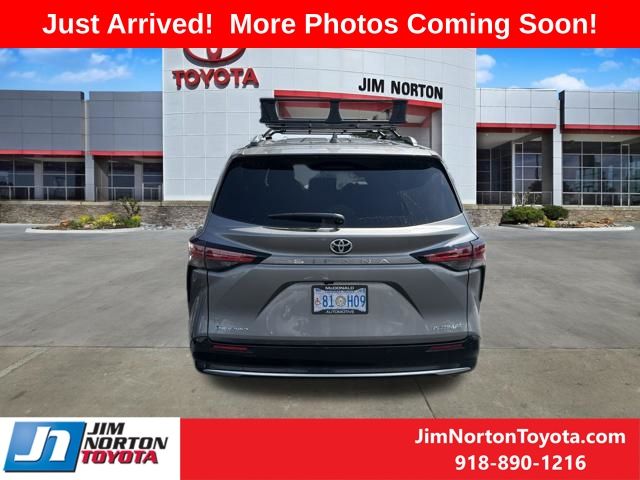 Used 2026 Toyota Sienna Van