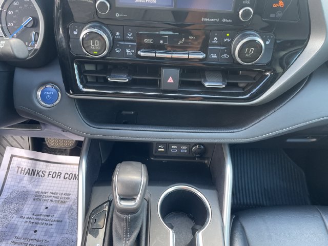 Used 2022 Toyota Highlander Hybrid SUV