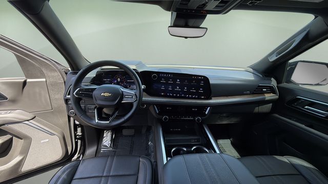 Used 2025 Black Chevrolet High Country image 16