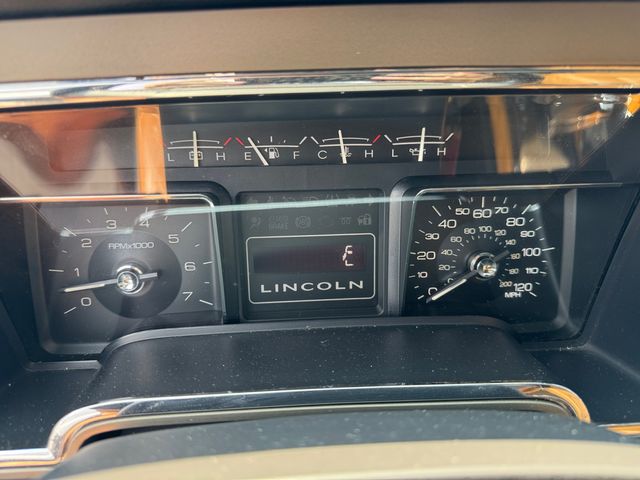 2011 Lincoln Navigator Base - Tuxedo Black Metallic exterior view 14