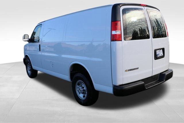 2024 Chevrolet Express 2500 Work Van 14